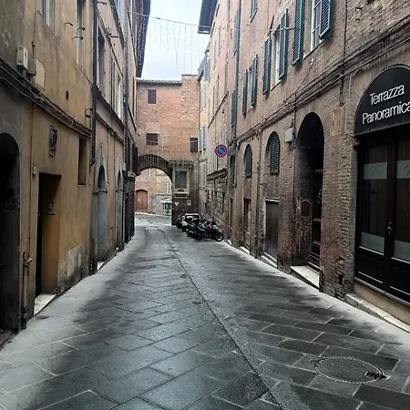 La Terrazza Di Stalloreggi Apartment *